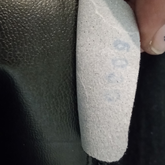 Salvatore Ferragamo Handbag - Picture 5 of 6